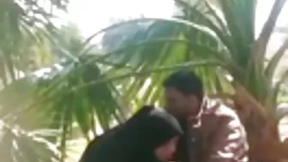 آشپزخانه سرگرم کننده با ویدیو سکس طولانی سبزه داغ, تازه کار