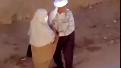درخواست صاحب زنبور کلیپ سکس ویدیو عسل خوردن گربه 4 رایگان